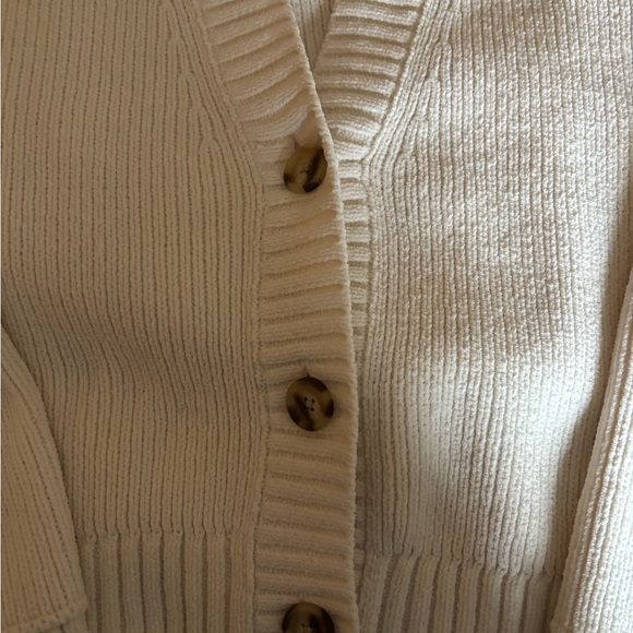Abercrombie & Fitch Cream Button-Up Sweater - Picture 3 of 3